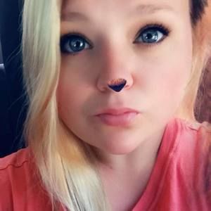 Meet your Posher, Katelyn